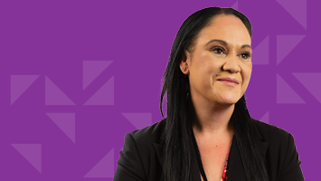 Public Sector Employee, Kelly